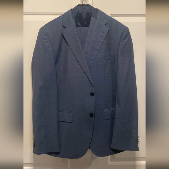 Hugo Boss 3 Piece Blue Suit 40R with 34x32 Pants